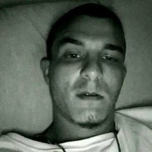 Meet your Posher, Dee